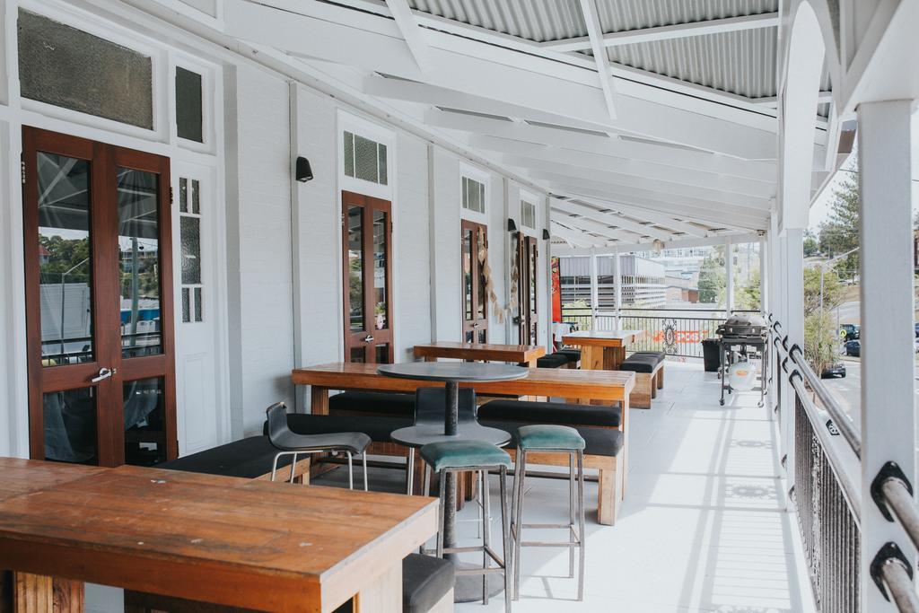 Coolangatta Sands Hotel Hostel Coolangatta