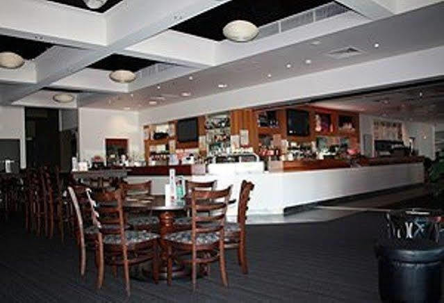 Hostel Coolangatta Sands Hotel *