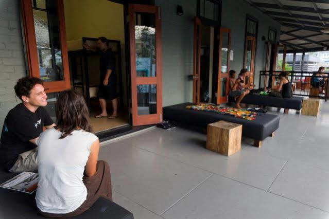 Coolangatta Sands Hotel Hostel Gold Coast